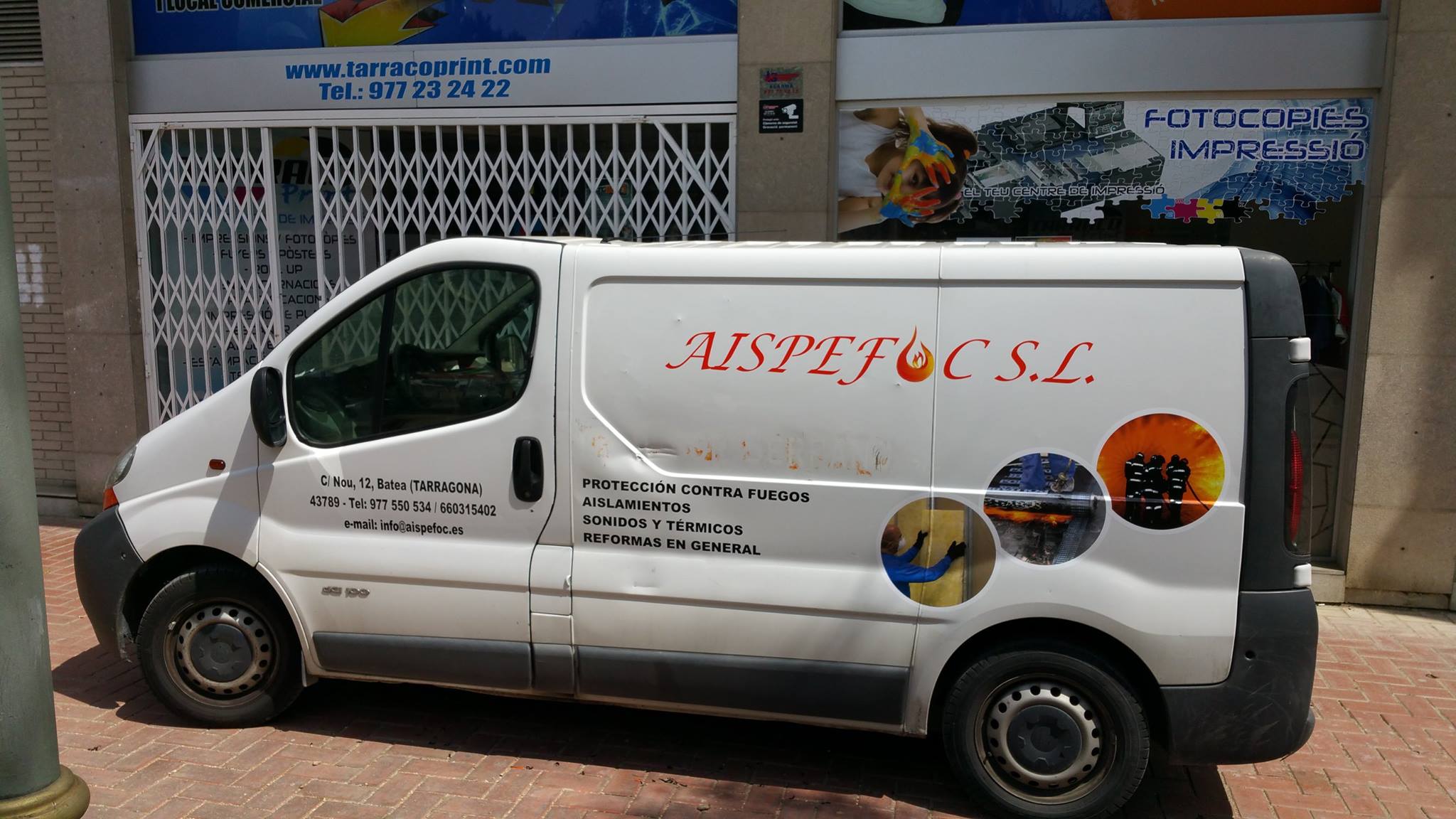 Diseño e instalación de vinilos para vehículo