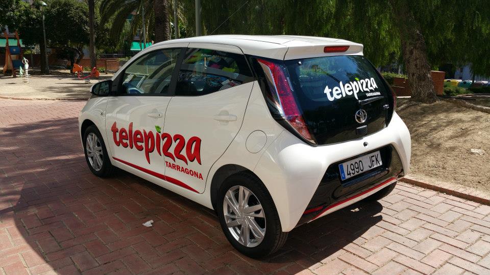 Trabajo de rotulación de vehículos en Tarragona